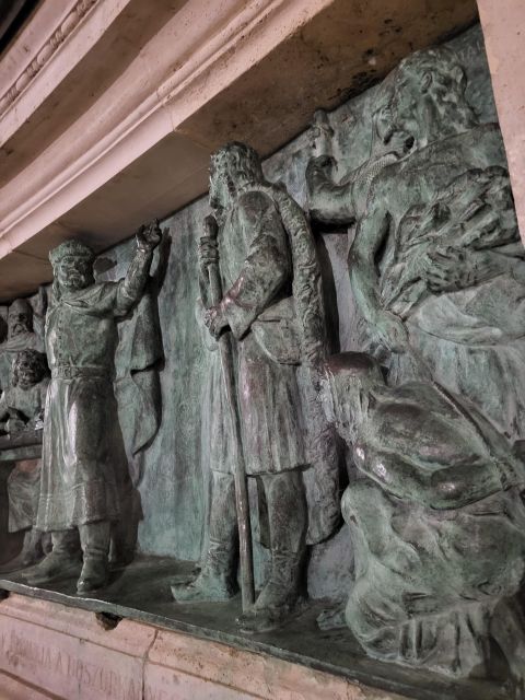 Budapest: Draculas Hungarian Roots; Discovering City Park - Key Points