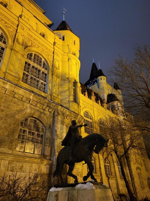 Budapest: Draculas Hungarian Roots; Discovering City Park - Experience Features