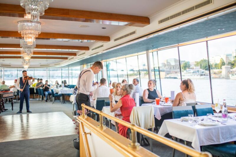 Budapest: Evening Cruise and Dinner With Welcome Drink - 4-Course Dinner Menu