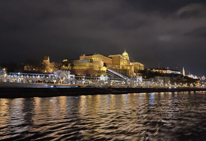 Budapest: Evening Cruise and Dinner With Welcome Drink - Booking and Cancellation Info