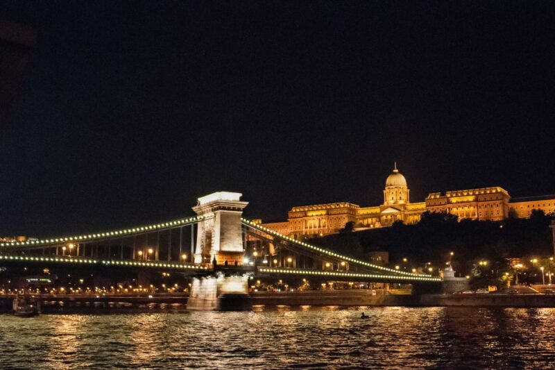 Budapest: Evening Cruise Including Drinks and Live Music - Participant Suitability and Restrictions