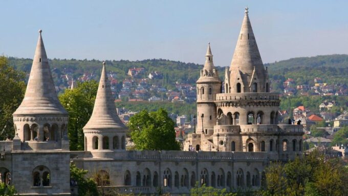 Budapest Full-Day Private Guide Services - Personalized Tour Themes