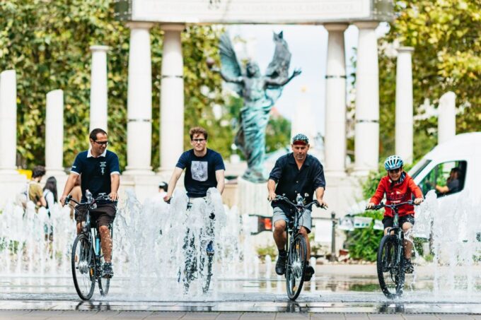 Budapest: Grand Sightseeing Bike Tour - Pricing and Availability