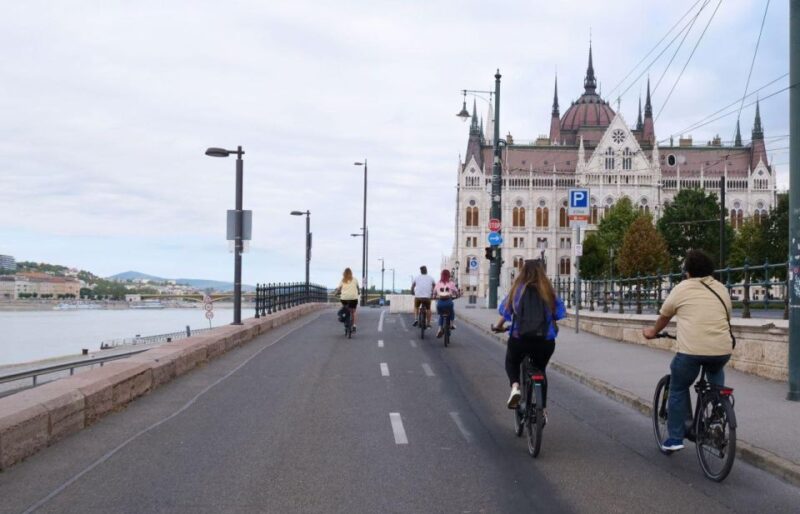 Budapest: Guided E-Bike Sightseeing Tour - Important Information