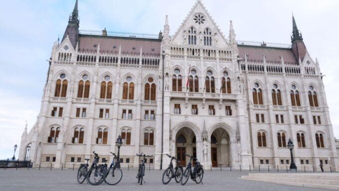 Budapest: Guided E-Bike Sightseeing Tour - Frequently Asked Questions