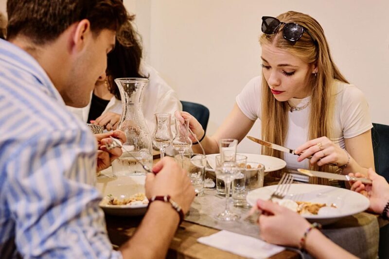 Budapest Guided Food Tour With Drinks Included - Key Points