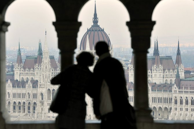 Budapest Highlights Self Guided Scavenger Hunt and Walking Tour - Overview and Experience