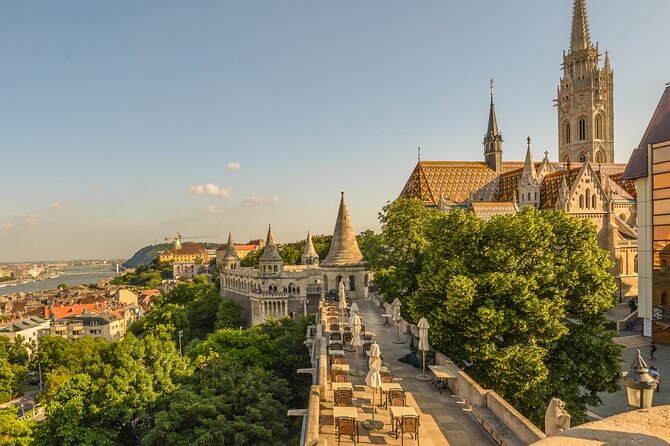 Budapest Highlights Self Guided Scavenger Hunt and Walking Tour - Game Objectives and Challenges