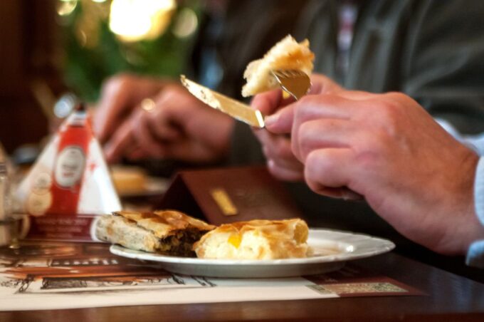 Budapest: Highlights Walking Tour With Strudel House Stop - Tour Duration and Price