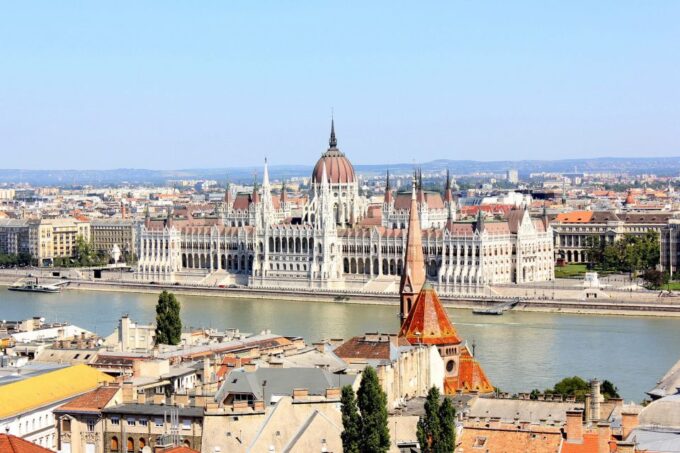 Budapest: Highlights Walking Tour With Strudel House Stop - Frequently Asked Questions