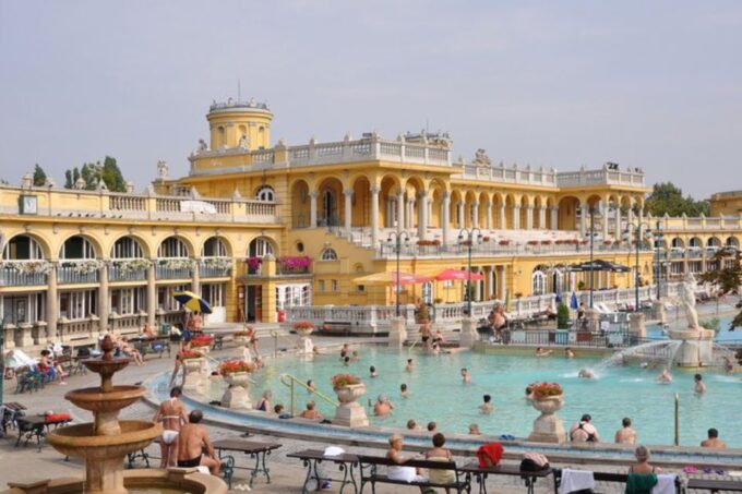 Budapest: Historical Heroes & Hot Spa Self-Guided Audio Tour - Hungarian Horse Archers
