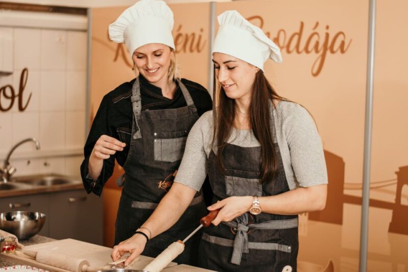 Budapest: Hungarian Chimney Cake Workshop - Customer Feedback