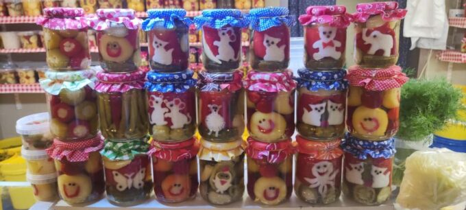 Budapest: Hungarian Cuisine in the Market Hall - Guided Walking Tour