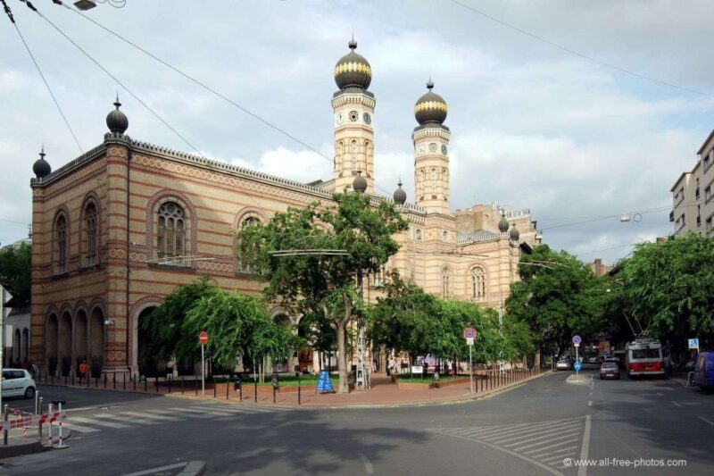 Budapest Hungarian Language & Cultural Orientation Tour - Booking Information