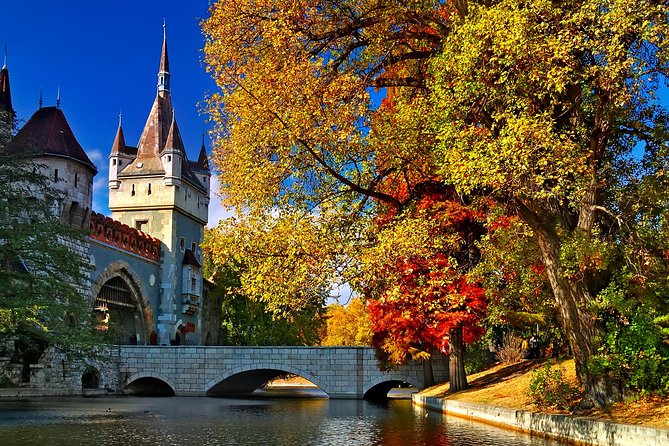 Budapest in a Day Private Luxury Sightseeing Tour - Luxury Sightseeing Experience