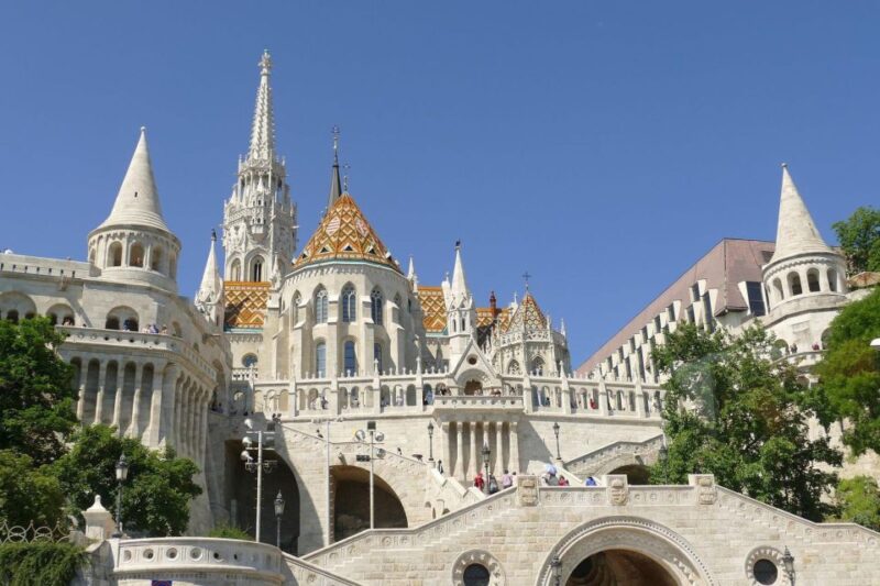 Budapest: In-App Audio Tour of Buda Castle Hill (ENG) - Key Points
