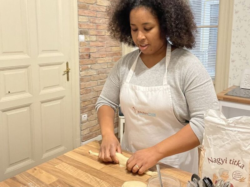 Budapest: Jewish Cooking Class With a Professional Chef - Key Points