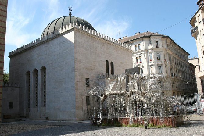 Budapest Jewish Heritage Tour & Synagogue Ticket - Group Size