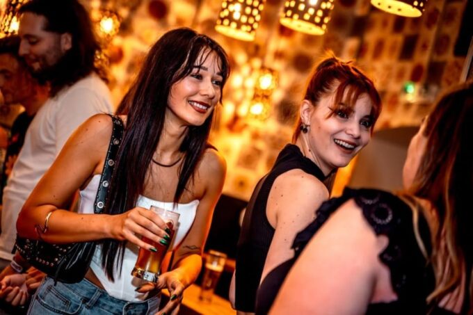 Budapest: New Year'S Eve Pub Crawl With 1-Hour Open Bar - Recap