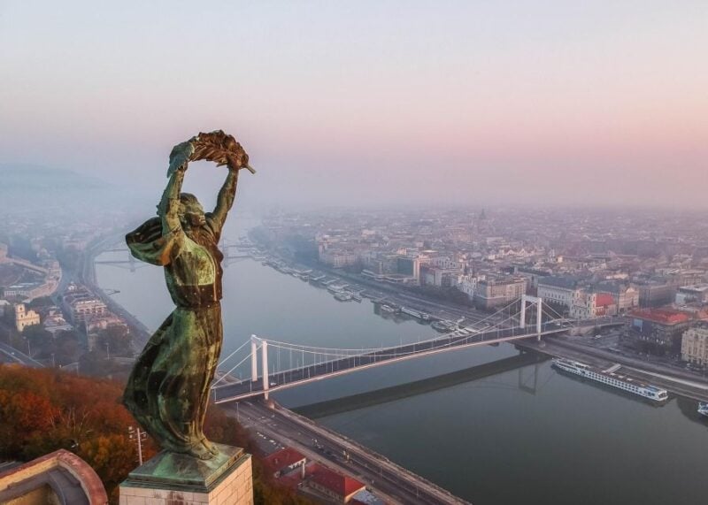 Budapest: One Day Drive Trip From Vienna - Itinerary Highlights