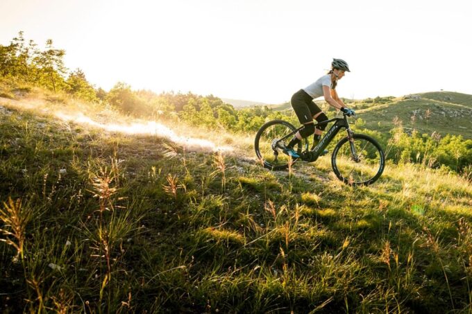 Budapest Peaks: Off-Road Ebike Tour - Return Bike Tour