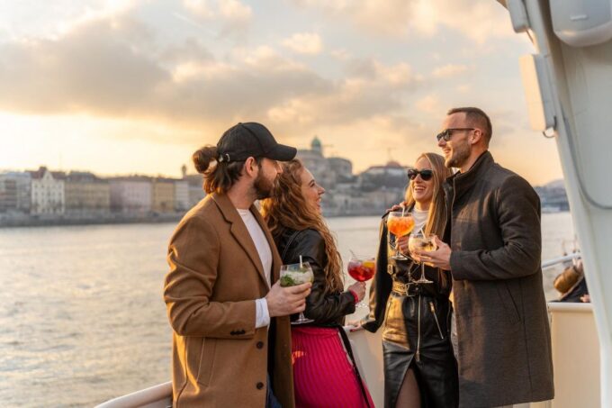 Budapest: Premium Daytime Cruise With Tokaj Frizzante - Frequently Asked Questions