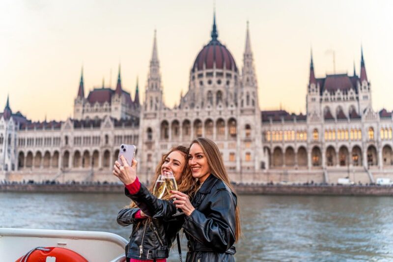 Budapest: Premium Evening Cruise With Tokaj Frizzante - Key Points