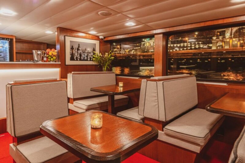 Budapest: Premium Evening Cruise With Tokaj Frizzante - Customer Ratings