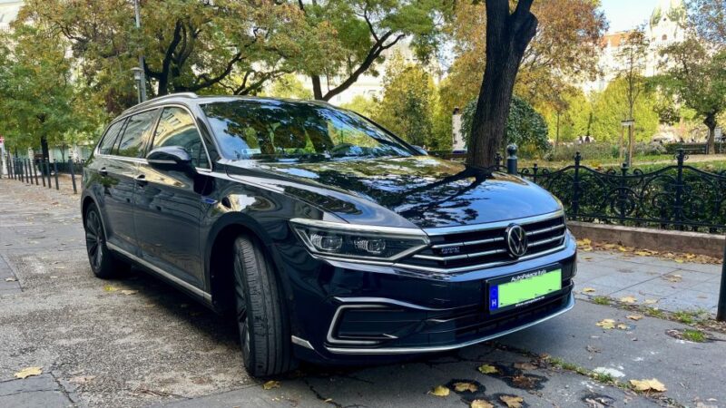 Budapest: Private Airport Transfer - Accessibility and Amenities