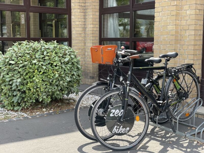 Budapest: Private Bike Tour With Bike Delivery to Hotel - Bike Delivery to Accommodation