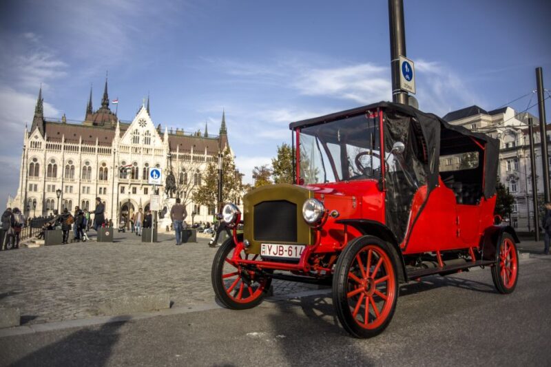 Budapest: Private City Tour by Vintage Royal Car - Group and Participation