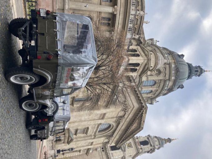 Budapest: Private City Tour With Russian Jeep - Vehicle Description