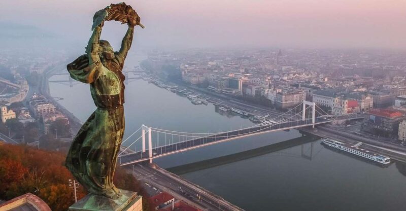 Budapest: Private Exclusive History Tour With a Local Expert - Experience Highlights