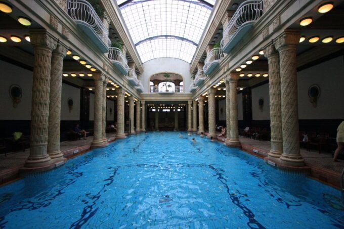 Budapest Private Guided 3-Hour City Tour by Bus - Tour Ratings and Reviews