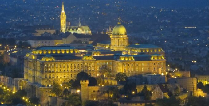Budapest: Private Luxury Sightseeing Tour - Frequently Asked Questions
