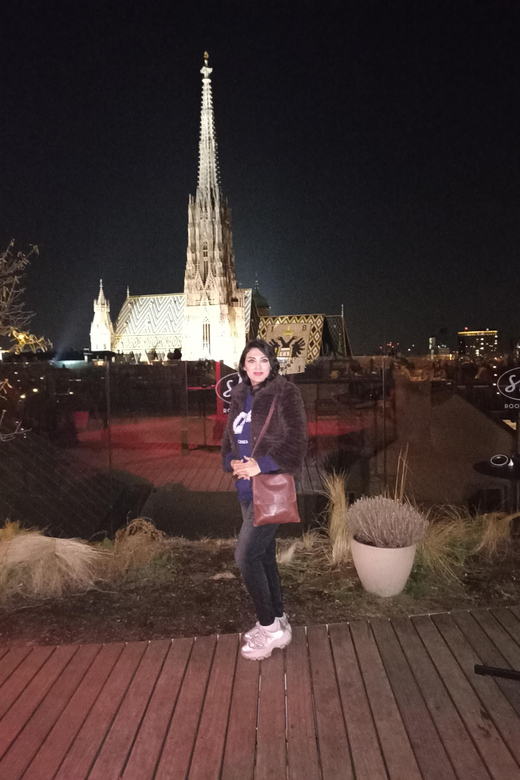 Budapest: Private Walking Tour With a Local Guide - Key Points