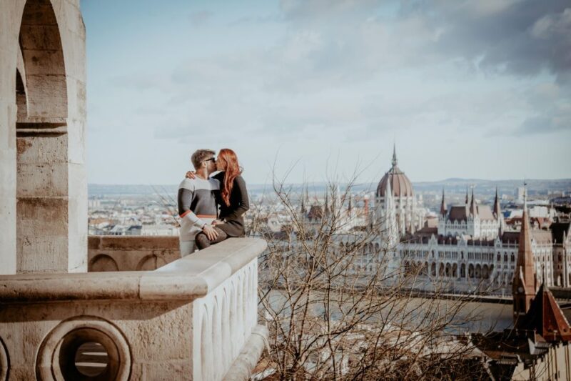Budapest: Proposal Photos at Enchanting Fishermans Bastion - Key Points