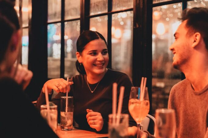 Budapest: Pub Crawl - Bar Pass - Meeting Point and Duration