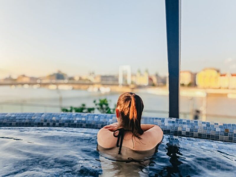 Budapest: Rudas Spa Wellness and Dining Experience - Turkish Bath Availability