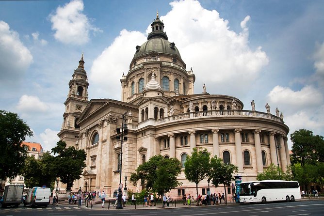 Budapest: Saint Stephens Basilica Tour - Public Transportation and Location