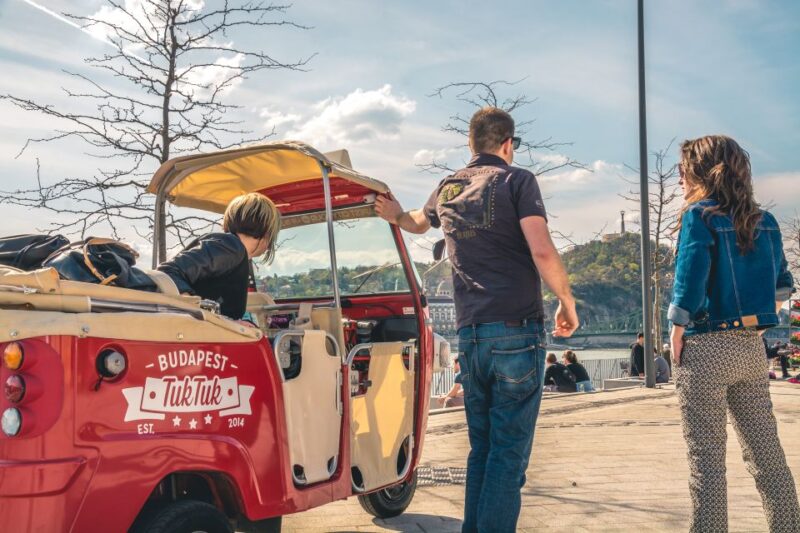 Budapest: Scenic Tuk Tuk Tour - Key Sites Explored