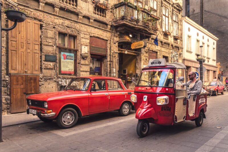 Budapest: Scenic Tuk Tuk Tour - Tuk Tuk Experience