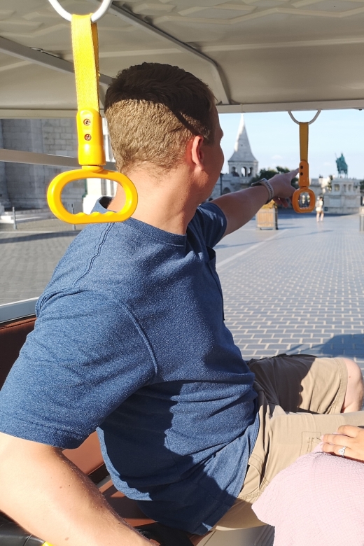 Budapest: Sightseeing Tour by an Electric Tuktuk - Key Points