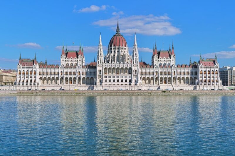 Budapest Sightseeing Tour With Private Transportation - Transportation and Accessibility
