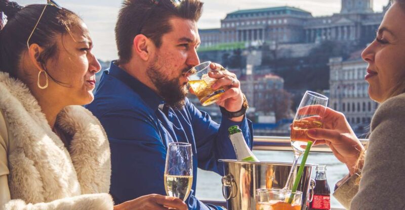 Budapest: Sunset Cruise With 3 Cocktails - Key Points