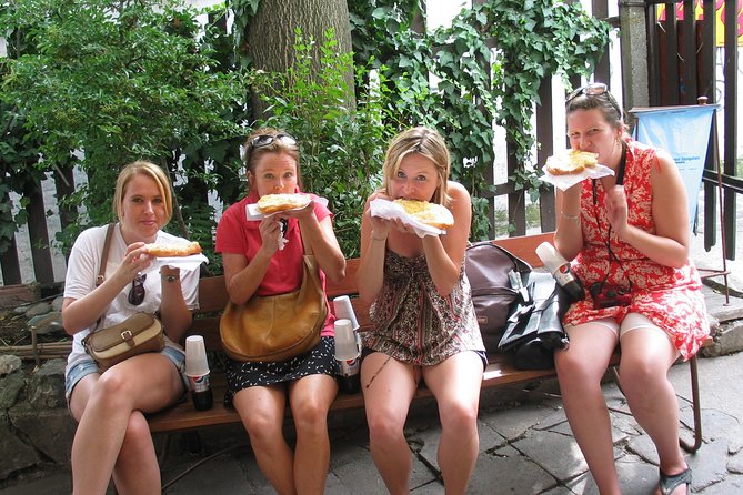 Budapest to Szentendre Bike & Boat Tour - Bike and Helmet Rental