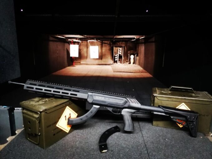Budapest: UNIQUE EXPERIENCE - Gamer Shooting Package - Languages and Meeting Point