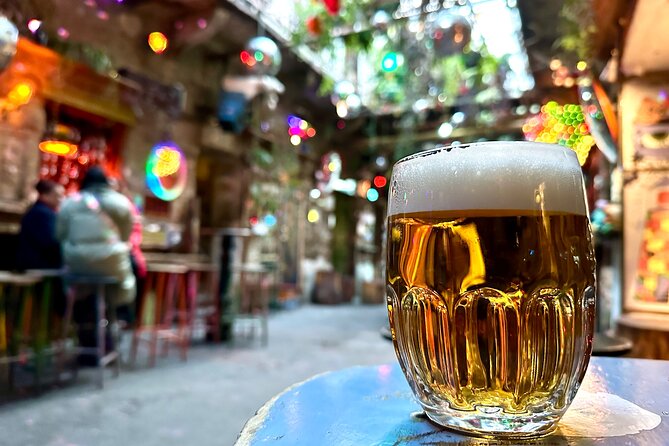 Budapest Urban Art - Private Street Art Tour With a Drink in a Ruin Bar - Exploring District 7 Murals