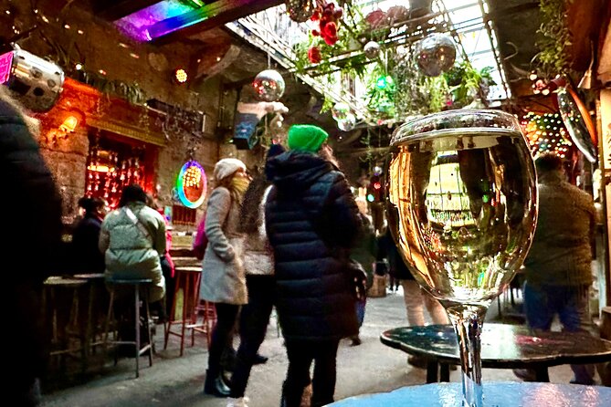 Budapest Urban Art - Private Street Art Tour With a Drink in a Ruin Bar - Visiting Independent Boutiques