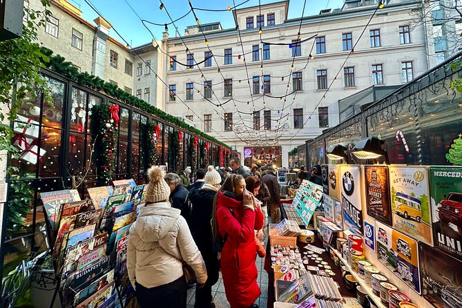 Budapest Urban Art - Street Art Tour With a Drink in a Ruin Bar - Booking and Cancellation